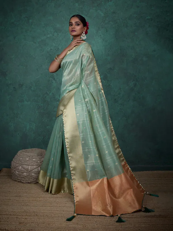 Serene_Green_with_Light_Coral_border_Linen_Blend_Saree_For_Women