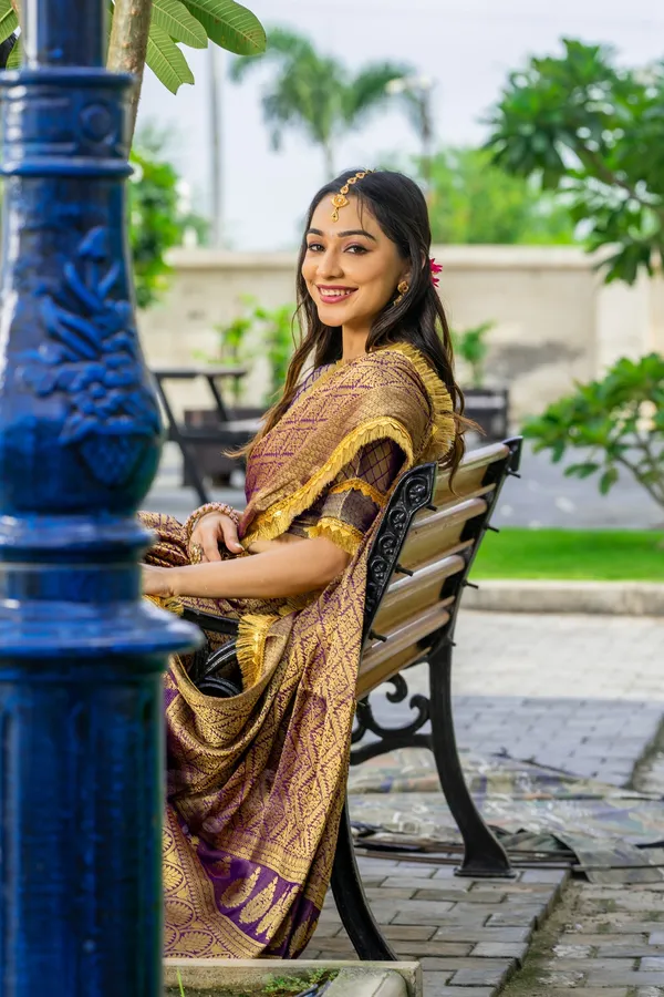 Antique_Gold_with_Royal_Purple_Mysore_Brocade_Silk_With_Triple_Jari_Weaving_&_Dual_Lace_Work_Saree