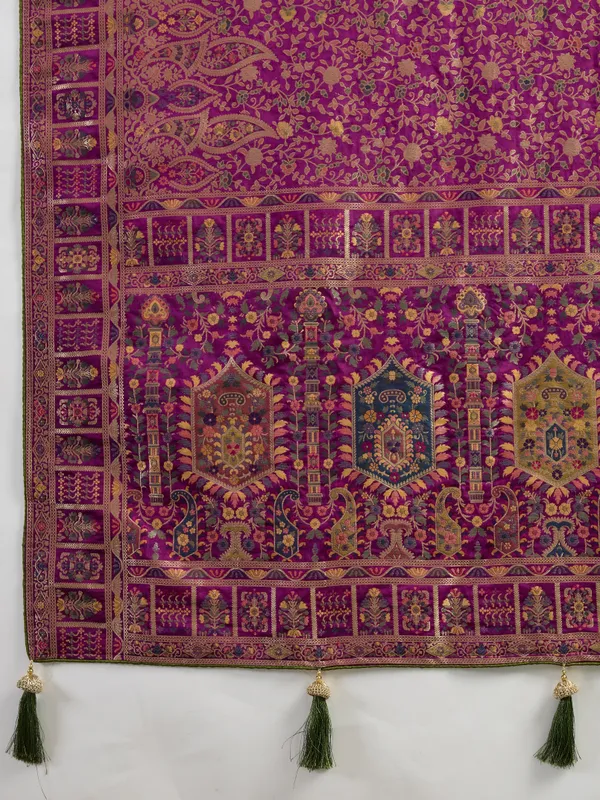 Olive_Green_&_Magenta_Banarasi_Silk_Saree
