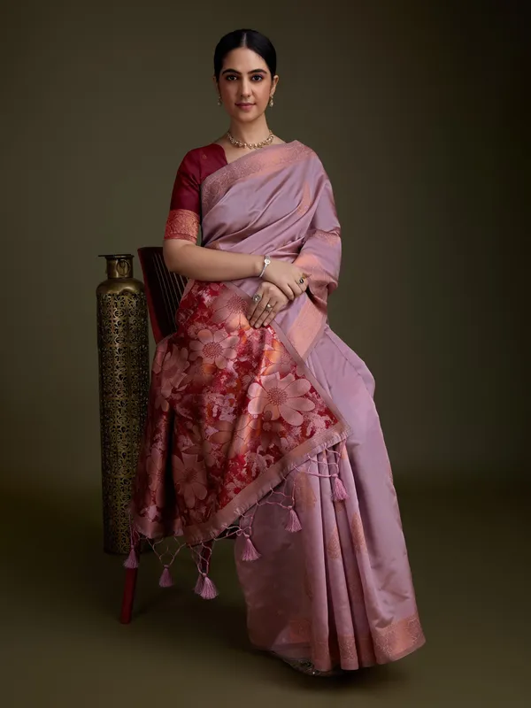 Purple_Light_Soft_Banarasi_Silk_With_Fancy_Digital_Woven_Pallu_&_Maroon_Blouse_Saree_For_Women