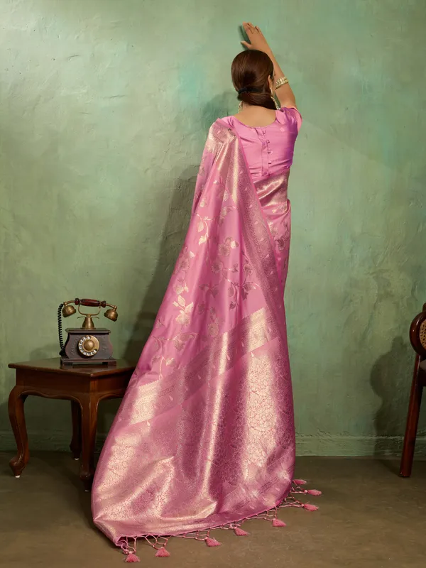 Rose_Pink_Banarasi_Silk_Saree_with_Golden_Zari_Weaving