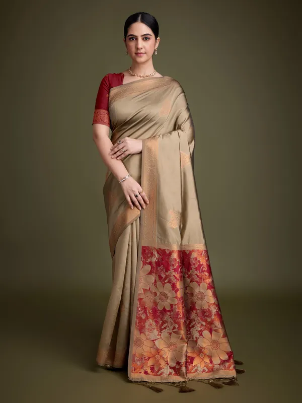 Gold_&_Red_En_Soft_Banarasi_Silk_With_Fancy_Digital_Woven_Pallu_&_Maroon_Blouse_Saree_For_Women