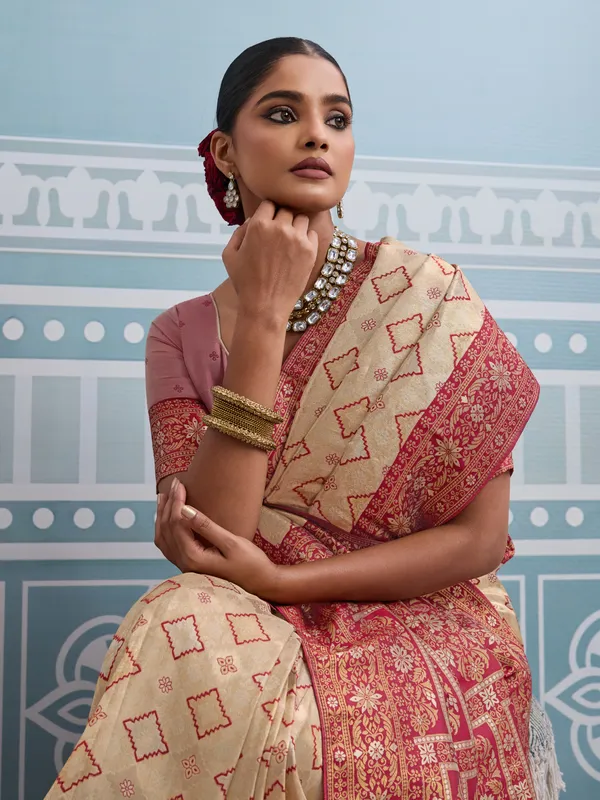 Beige_&_Maroon_Kanjivaram_Silk_Saree