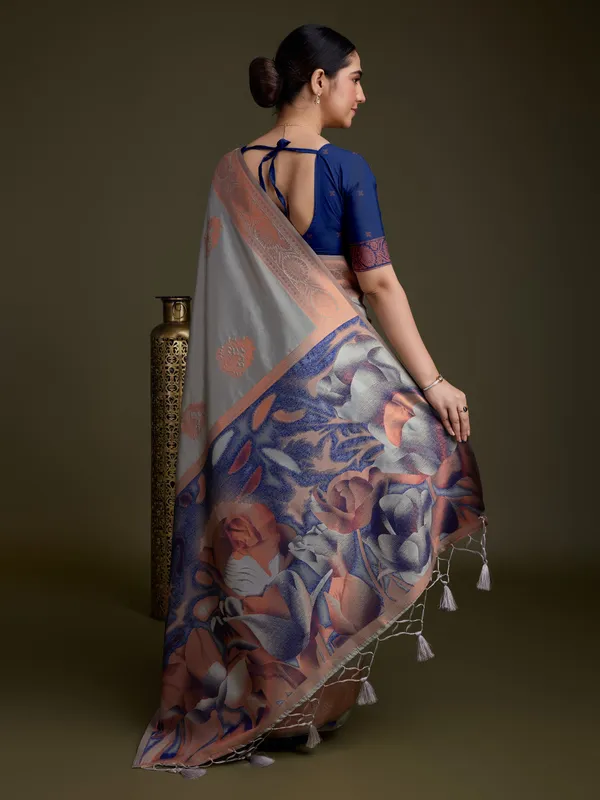 Green_Peacock_Soft_Banarasi_Silk_With_Fancy_Digital_Woven_Pallu_Saree_For_Women