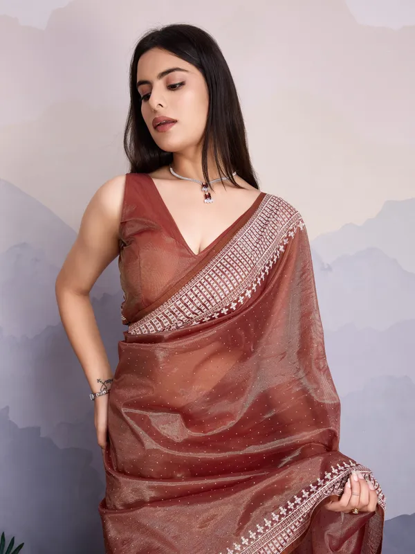 Metallic_Brown_Maharani_Style_Infused_Twill_Net_In_Shiny_Saree