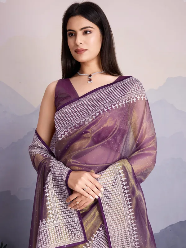 Wine_Maharani_Style_Infused_Twill_Net_Wine_Saree.
