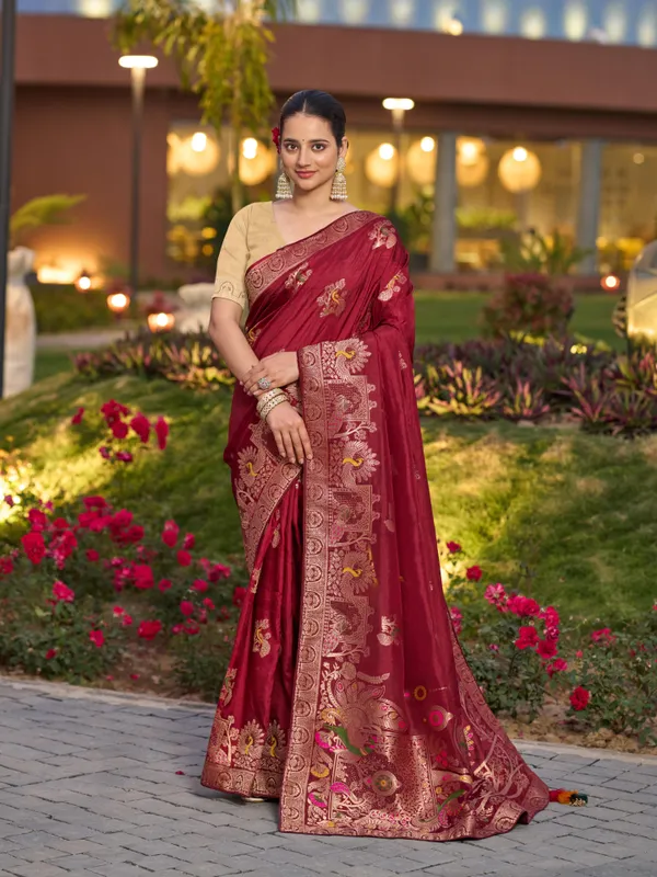 Maroon_Gharchola_Saree_In_Pure_Dola_Silk_With_Zari_Weaving_For_Women