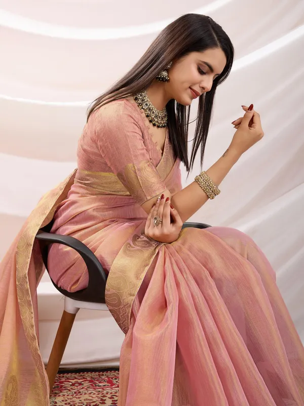 Peachy_Pink_Linen_Tissue_With_Golden_Zari_Weaving_Designer_Blouse_&_Tassels_Saree