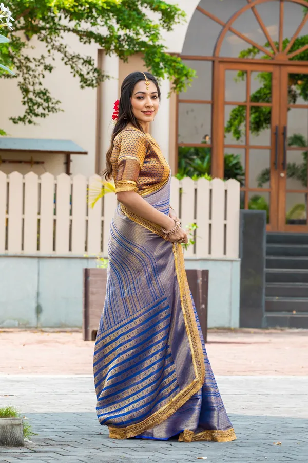 Royal_Blue_&_Gold_Mysore_Brocade_Silk_With_Triple_Jari_Weaving_&_Dual_Lace_Work_Saree