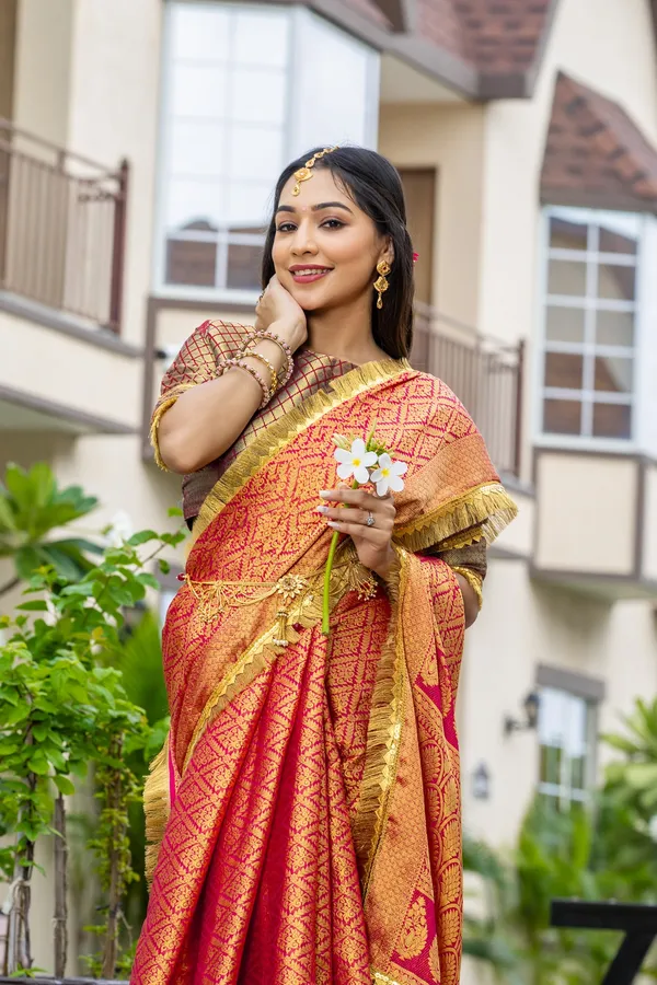 Peachy_Orange_&_Golden_Red_Mysore_Brocade_Silk_With_Triple_Jari_Weaving_&_Dual_Lace_Work_Saree
