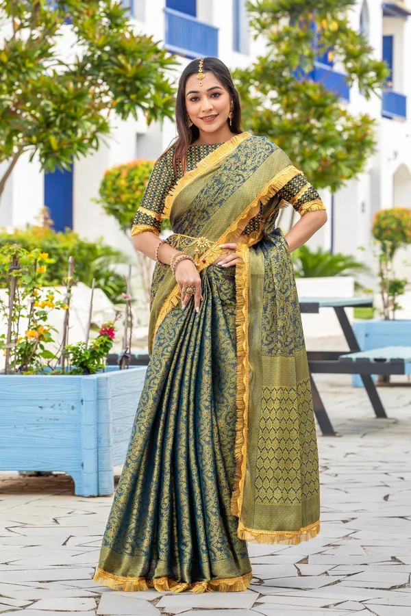 Royal_Green_&_Gold_Mysore_Brocade_Silk_With_Triple_Jari_Weaving_&_Dual_Lace_Work_Saree_For_Women