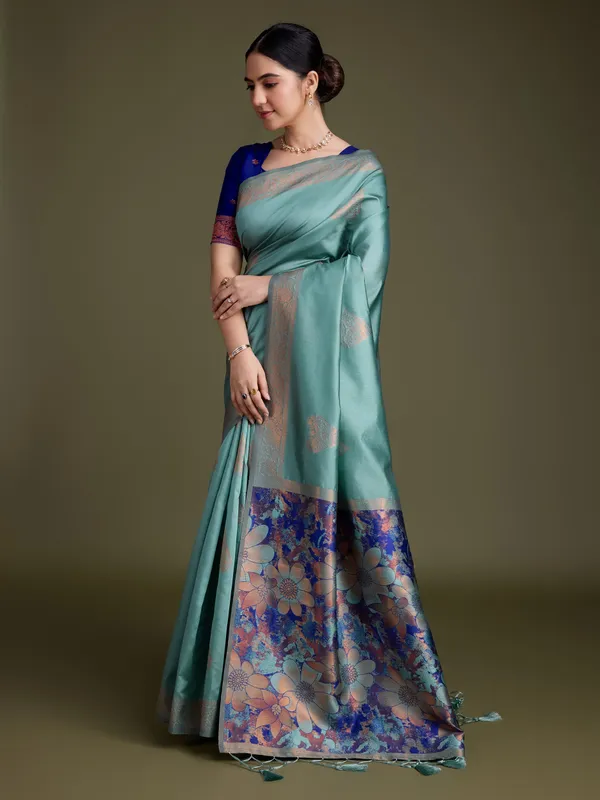 Blue_&_Green_Shiny_Dark_Soft_Banarasi_Silk_With_Fancy_Digital_Woven_Pallu_&_Navy_Blouse_Saree_For_Women