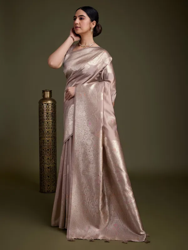 Dusty-Beige_Shiny_Vanilla_Cream_Soft_Silk_With_Silver_&_Meenakari_Zari_Saree_For_Women