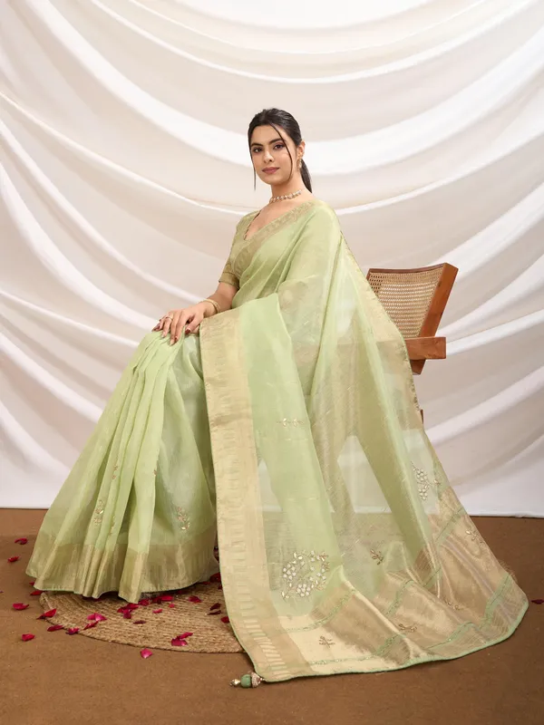 Pastel_Green_Saree_with_Golden_Zari_Border_For_Women