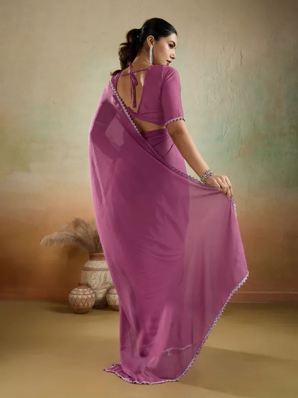 Mauve_Pink_Matt_Georgette_Saree_With_Ceramic-Inspired_Lace_Border_For_Women