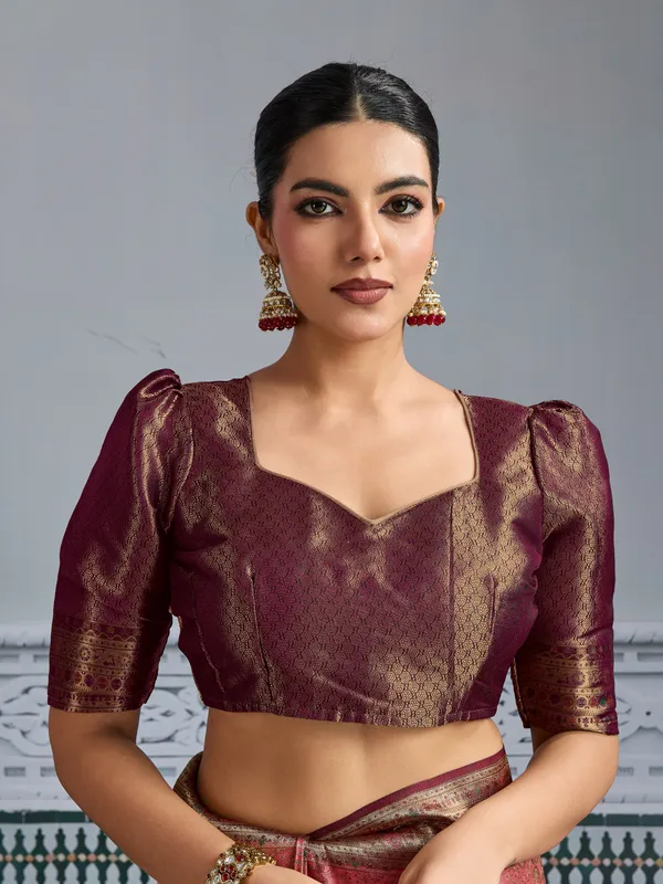 Rose_Gold_&_Wine_Kanjivaram_Silk_Saree_With_Meenakari_Weave_&_Zari_Detailing_For_Women