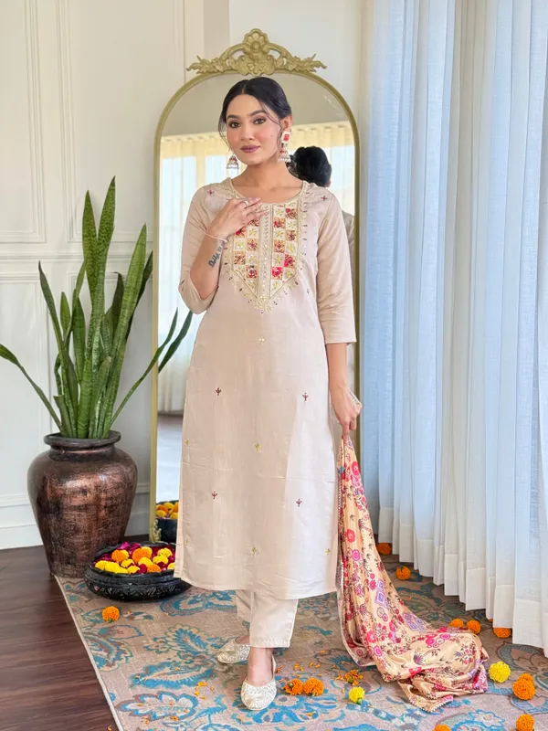 Beige_Women_Kurti_With_Pant_&_Dupatta_For_Women
