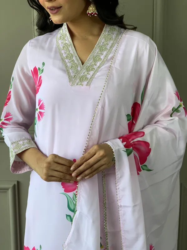 Lavendar_French_Crepe_With_Cotton_Lining_Embroidered_And_Printed_Straight_Kurta_With_Rayon_Pant_And_Dupatta_Sets_For_Women
