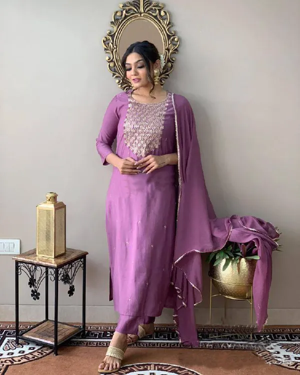 Lavendar_Rayon_Embroidered_Straight_Kurta_With_Rayon_Pant_And_Dupatta_Sets_For_Women