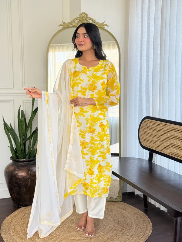 Off_White_Georgette_Printed_Kurta_With_Pant_And_Dupatta_Sets_For_Women