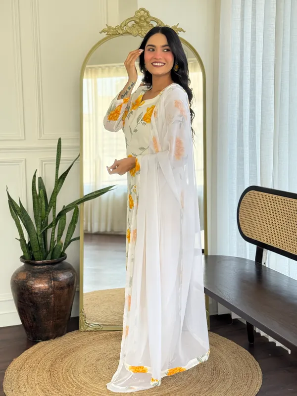 Off_White_Georgette_Printed_Kurta_With_Pant_And_Dupatta_Sets_For_Women