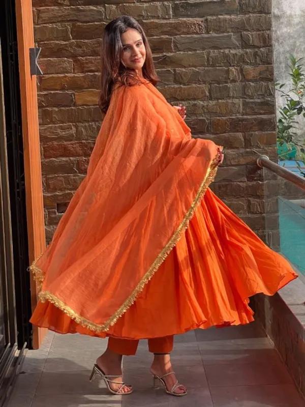 Orange_Muslin_Kurta_With_Muslin_Pant_And_Chinnon_Dupatta_Sets_For_Women