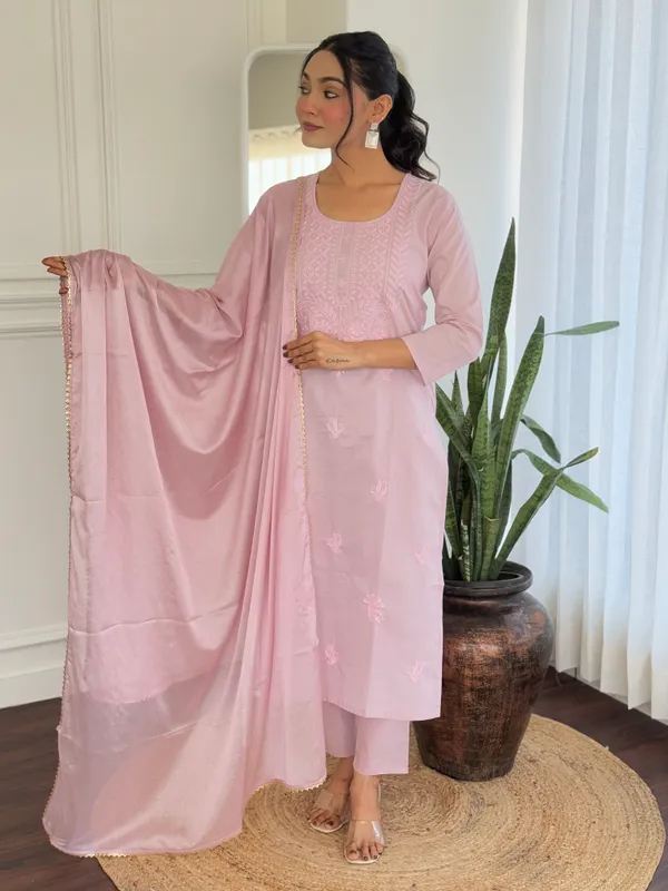 Peach_Cotton_Embroidery_Work_Kurta_With_Pant_And_Dupatta_Sets_For_Women