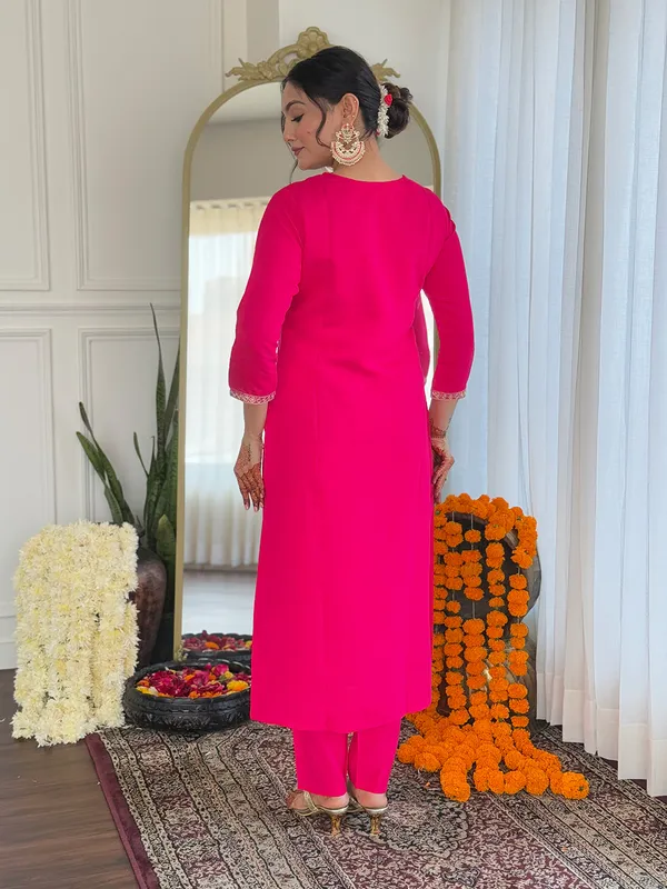 Pink_Bsy_Viscose_Embroidered_Straight_Kurta_With_Bsy_Viscose_Pant_And_Viscose_Jacquard_Printed_Dupatta_Sets_For_Women