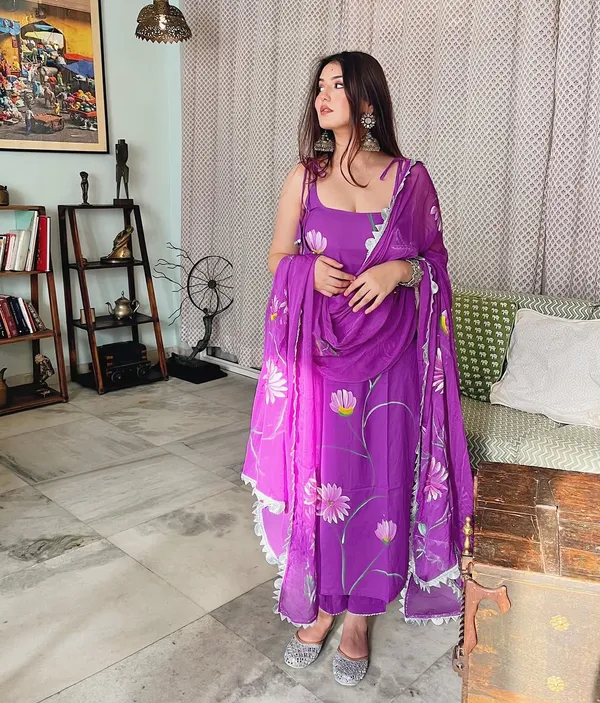 Blue_Georgette_Kurta_With_Pant_And_Dupatta_Sets_For_Women