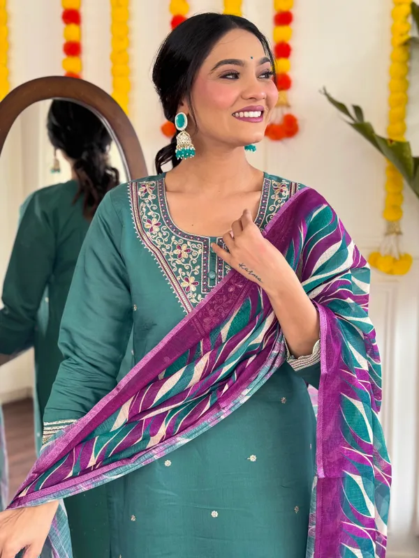 Sea_Green_Viscose_Chanderi_Embroidered_Straight_Kurta_With_Viscose_Pant_And_Linen_Dupatta_Sets_For_Women