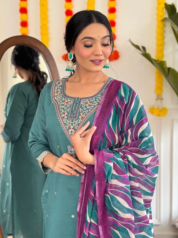 Sea_Green_Viscose_Chanderi_Embroidered_Straight_Kurta_With_Viscose_Pant_And_Linen_Dupatta_Sets_For_Women