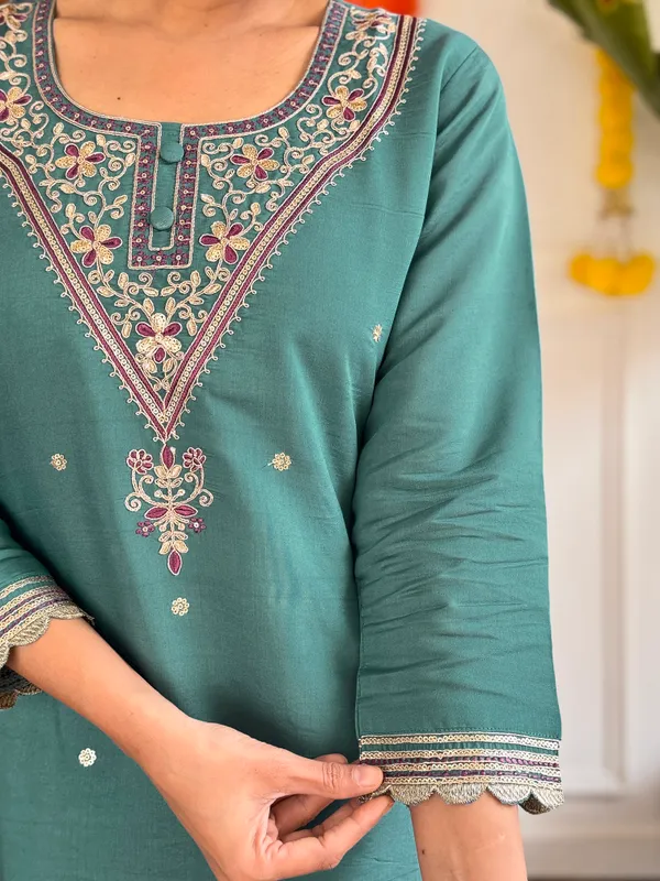 Sea_Green_Viscose_Chanderi_Embroidered_Straight_Kurta_With_Viscose_Pant_And_Linen_Dupatta_Sets_For_Women