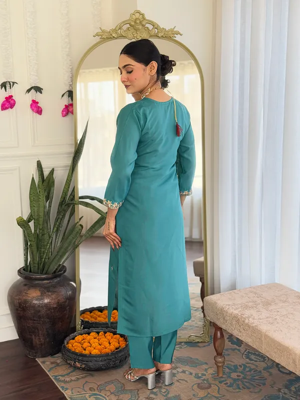 Teal_Viscose_Chanderi_Embroidered_Straight_Kurta_With_Viscose_Pant_And_Jacquard_Printed_Dupatta_Sets_For_Women