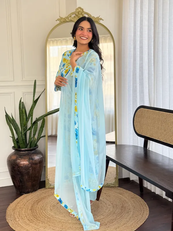 White_Georgette_Printed_Kurta_With_Pant_And_Dupatta_Sets_For_Women