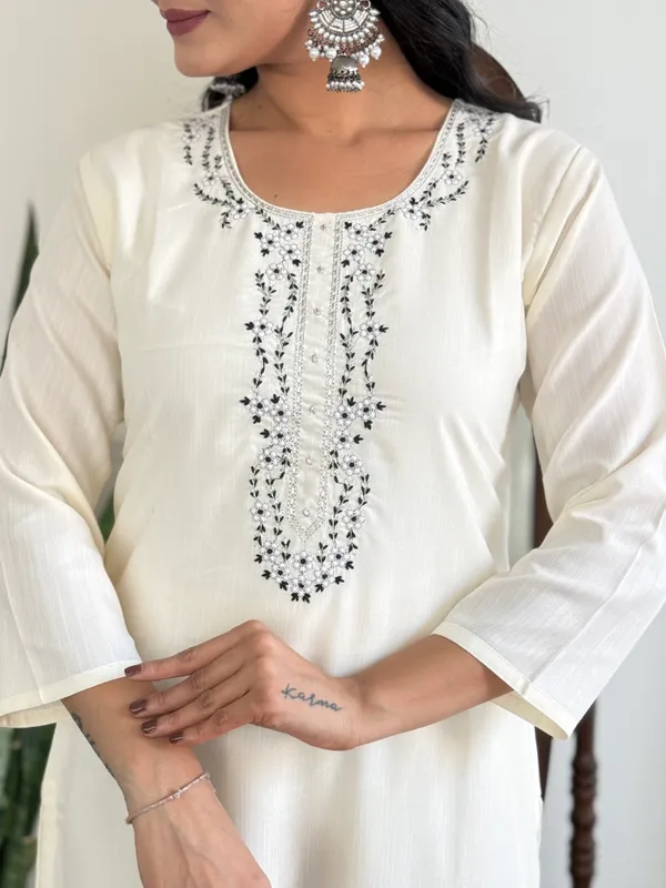 White_Rayon_Blend_Embroidered_Straight_Kurta_With_Rayon_Pant_And_Taby_Printed_Dupatta_Sets_For_Women