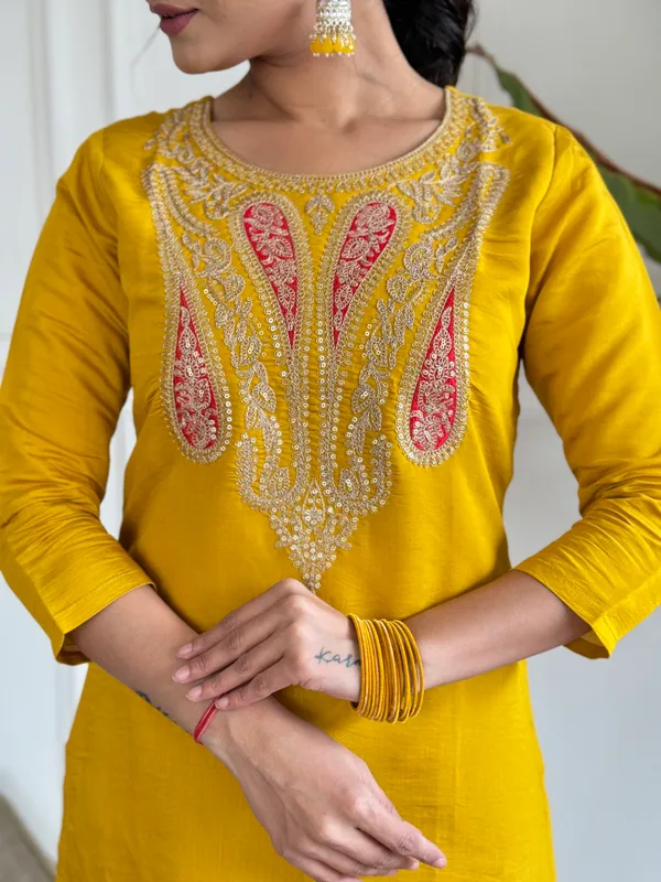 Yellow_Viscose_Embroidered_Straight_Kurta_With_Viscose_Pant_And_Georgette_Printed_Dupatta_Sets_For_Women
