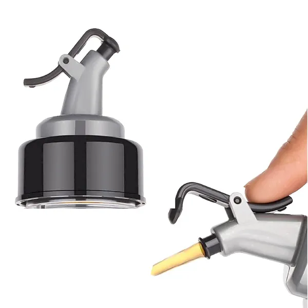 Plastic_Oil_Dispenser_For_Kitchen_Use