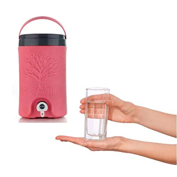 Plastic_Water_Pitcher_With_Lid_For_Kitchen_Use