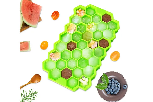 Silicone_Ice_Cube_Tray_For_Kitchen_Use