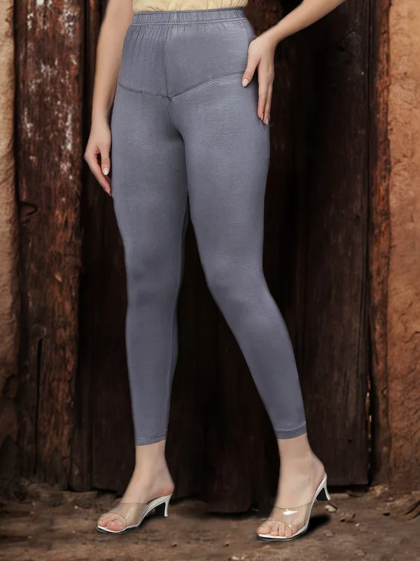 Grey_V-Cut_Ankle_Length_Stylish_High-Waist_Leggings_For_Women