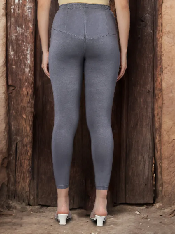 Grey_V-Cut_Ankle_Length_Stylish_High-Waist_Leggings_For_Women