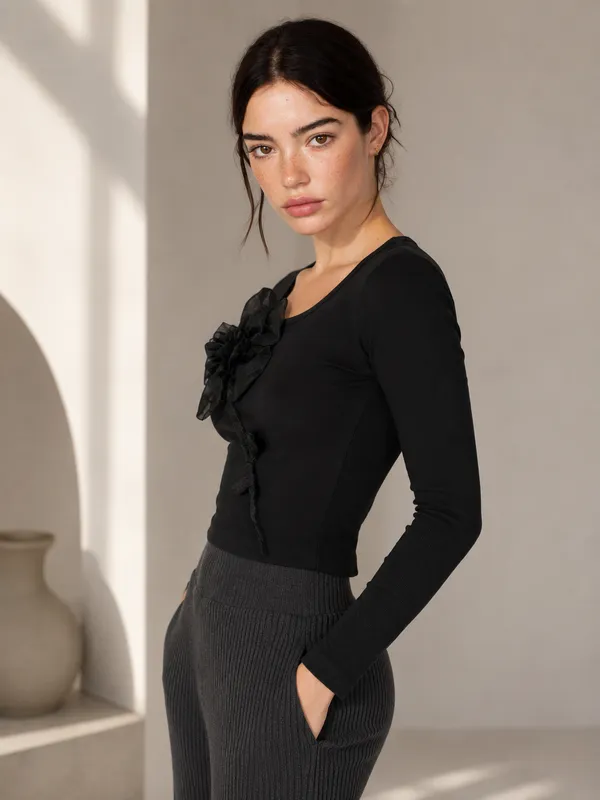 ribbed_black_flower_crop_top