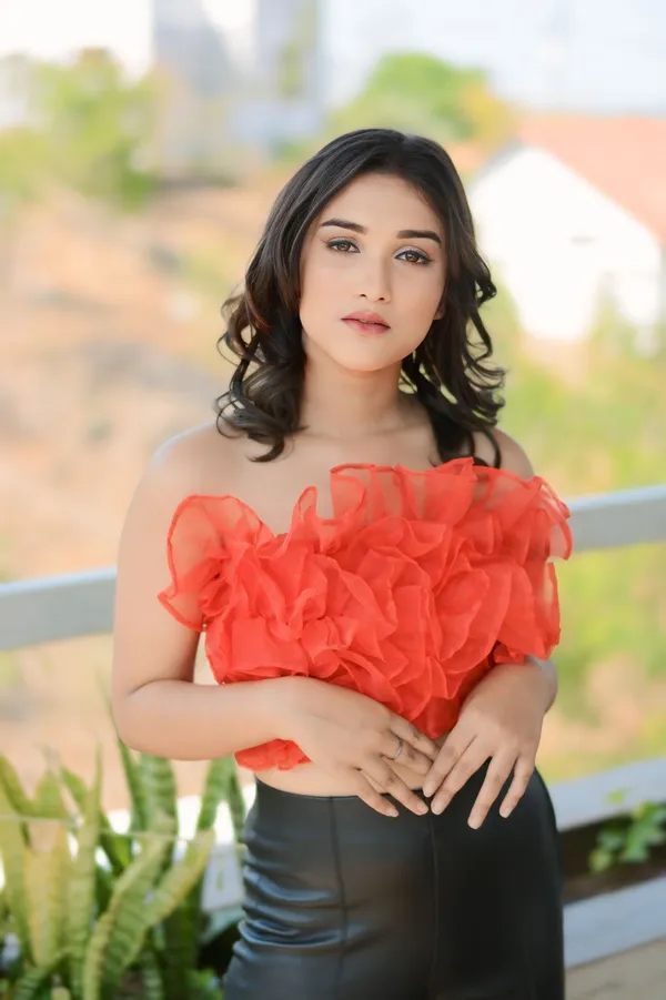 Red_Pumped_Layered_Ruffle_Tube_Top_For_Women