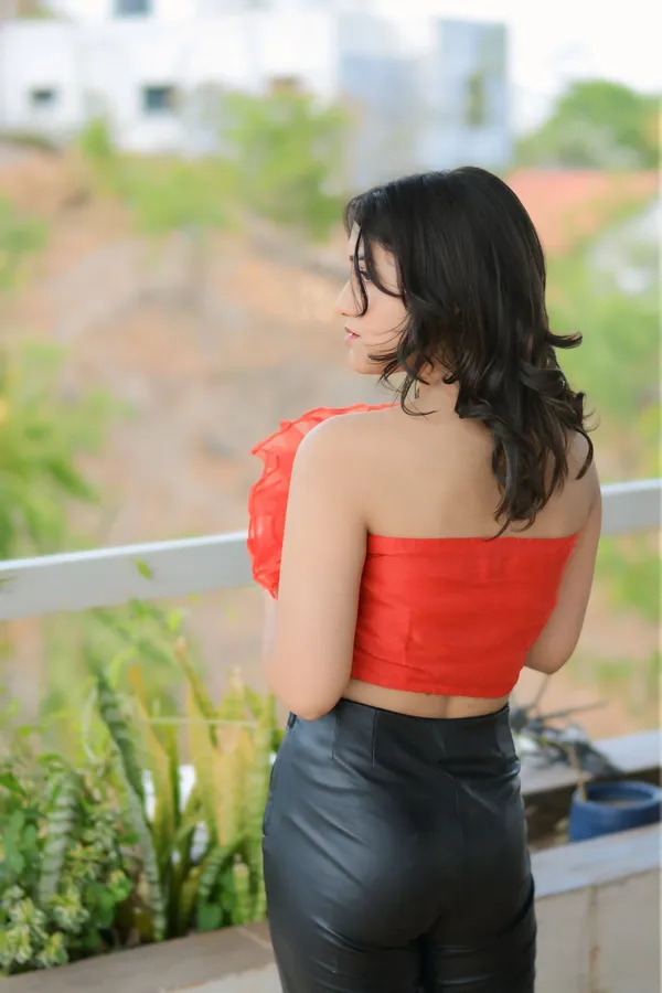 Red_Pumped_Layered_Ruffle_Tube_Top_For_Women