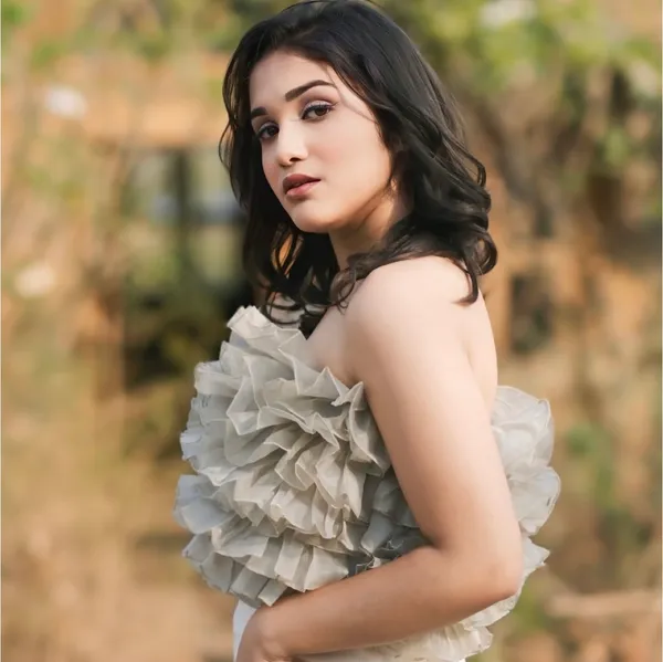 Trendy_Wechat_Green_Fully_Ruffle_Strapless_Tube_Top_for_Women