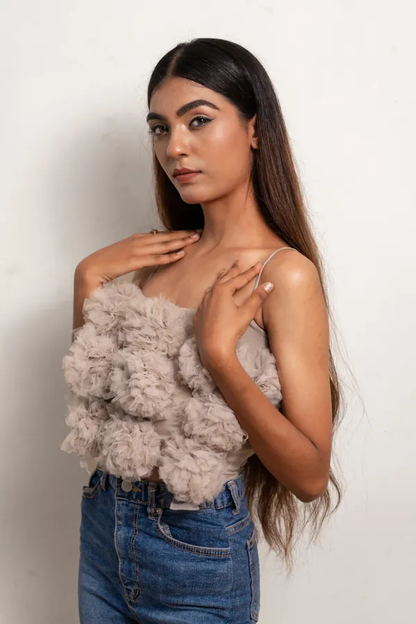 Trendy_Grey_Ball_Embossed_Tube_Crop_Top_for_Fashionable_Women