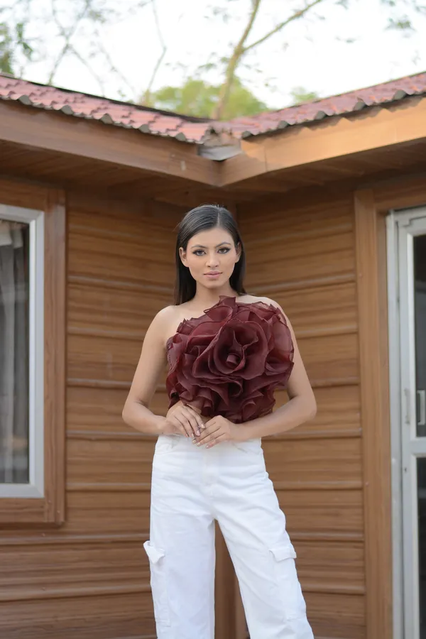 Trendy_Wine_Flower_Embellished_Strapless_Tube_Top_for_Women