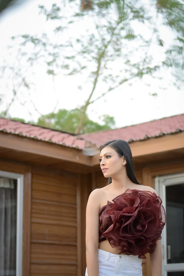 Trendy_Wine_Flower_Embellished_Strapless_Tube_Top_for_Women
