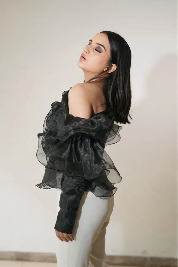 Black_One_Shoulder_Full_Ruffle_Crop_Top_For_Women