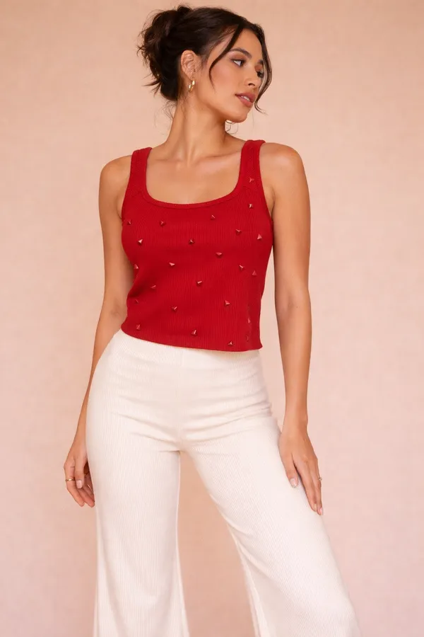 Red_triangle_tank_top